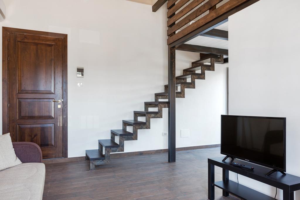 Alcala Living Apartments คาตาเนีย ภายนอก รูปภาพ